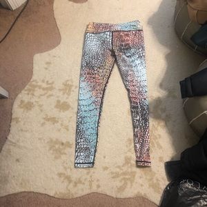 Snakeskin workout leggings